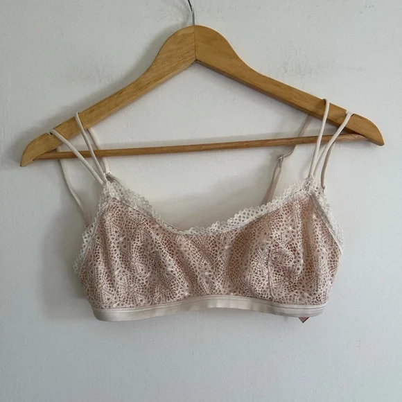 Victoria’s Secret White/Tan Lace Overlay Double Strap Bralette size Medium EUC - Picture 3 of 6